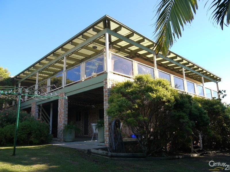 16 Zamia Place, Forster NSW 2428