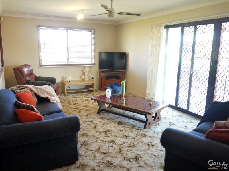 3 Bay Street, Tuncurry NSW 2428