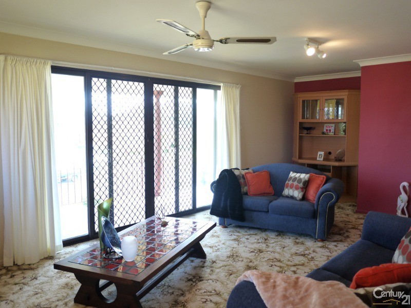 3 Bay Street, Tuncurry NSW 2428