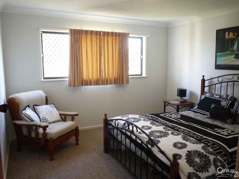 3 Bay Street, Tuncurry NSW 2428