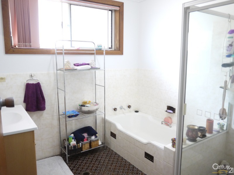 16 Rest Point Parade, Tuncurry NSW 2428