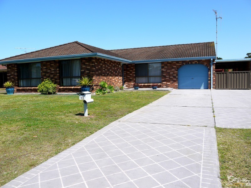 12 Kennewell Parade, Tuncurry NSW 2428
