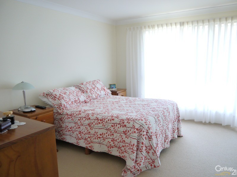 12 Kennewell Parade, Tuncurry NSW 2428