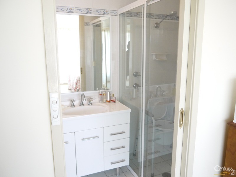 12 Kennewell Parade, Tuncurry NSW 2428