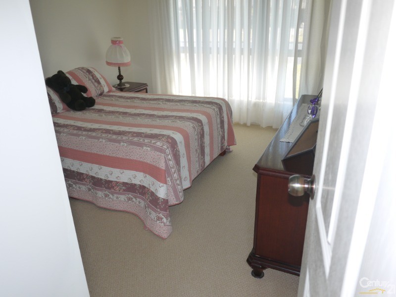 12 Kennewell Parade, Tuncurry NSW 2428