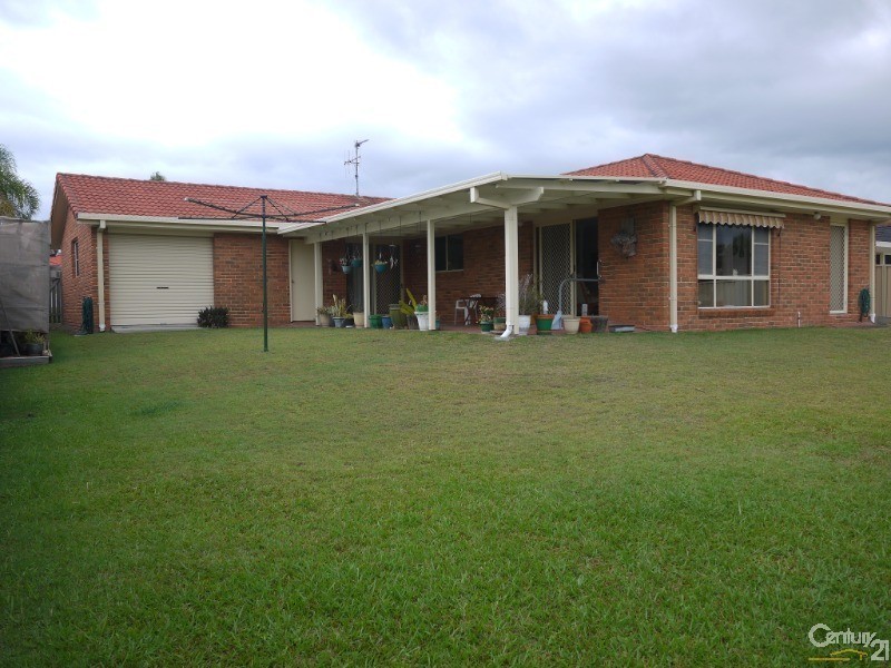 9 Gleneon Drive, Forster NSW 2428