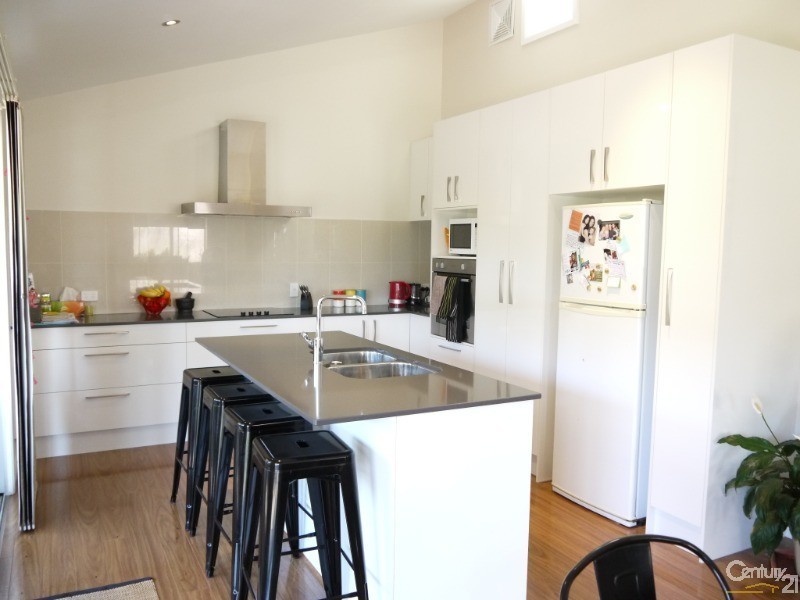 47 Lakeview Crescent, Forster NSW 2428