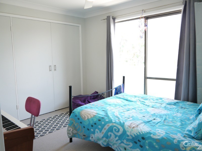 47 Lakeview Crescent, Forster NSW 2428