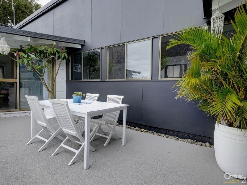 23 Eden Place, Tuncurry NSW 2428