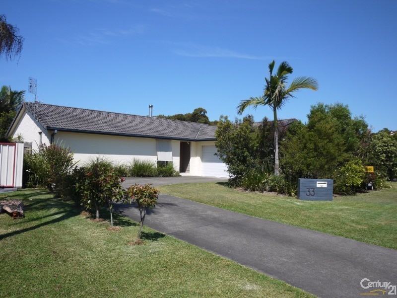 33 Karloo Street, Forster NSW 2428