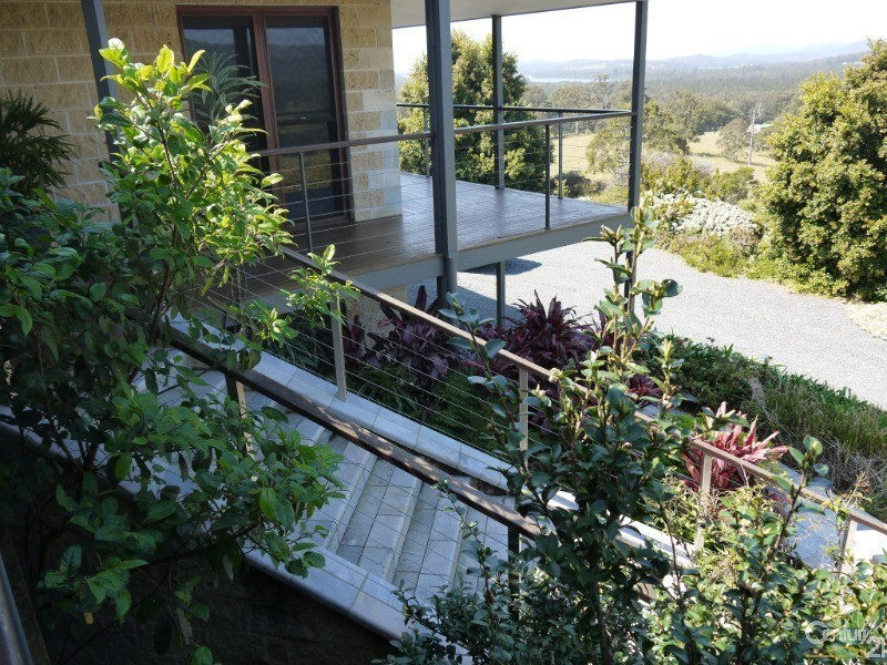 182 West Branch Road, Minimbah NSW 2312