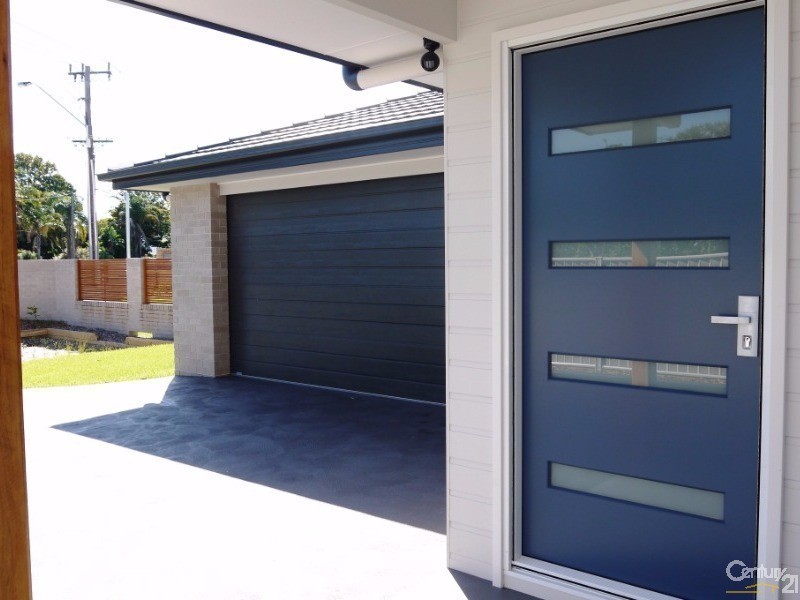 1/58 The Lakes Way, Forster NSW 2428