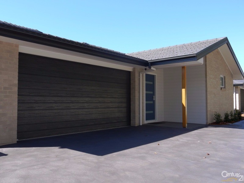 2/58 The Lakes Way, Forster NSW 2428