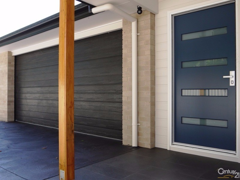 2/58 The Lakes Way, Forster NSW 2428