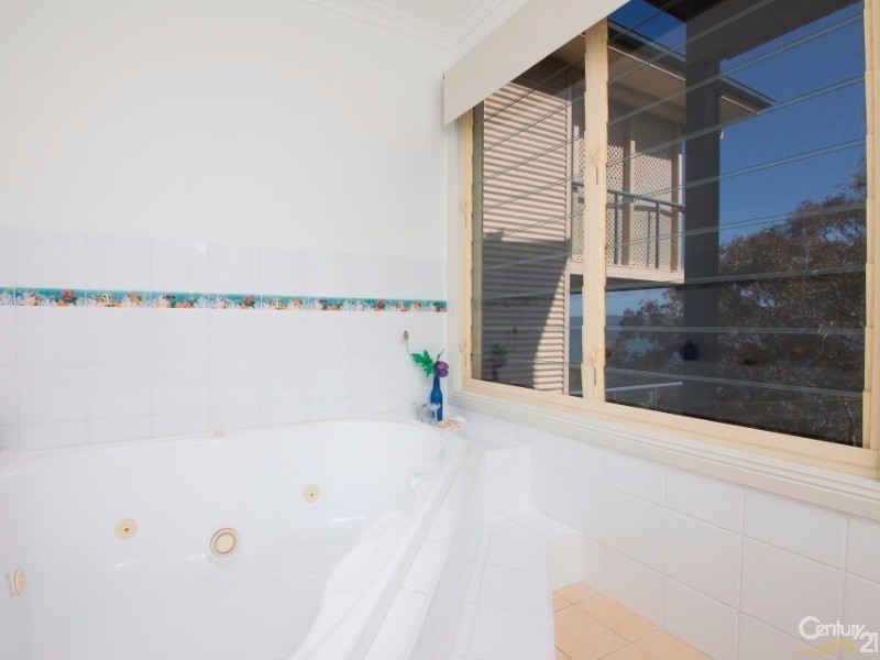 85 Green Point Drive, Green Point NSW 2428