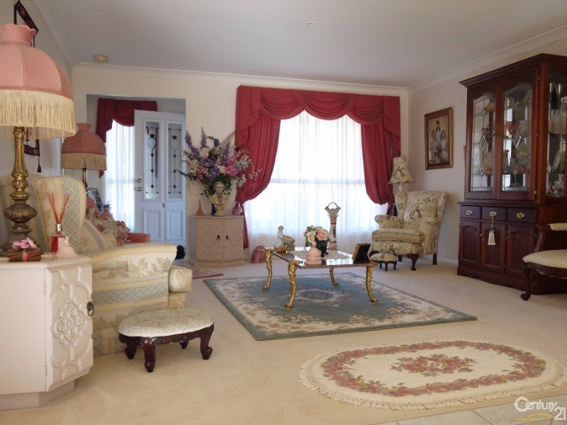 2/7 Akala Avenue, Forster NSW 2428