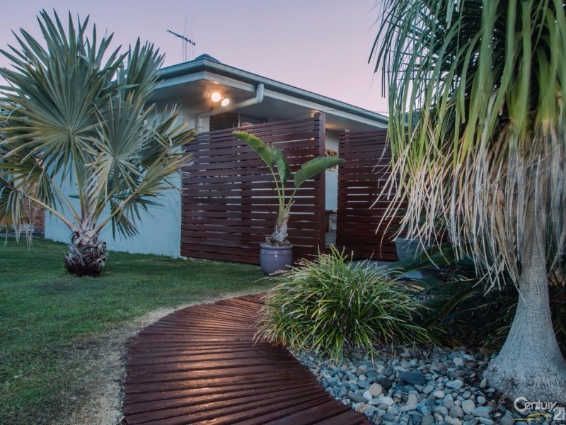 45 Lakeview Cres, Forster NSW 2428