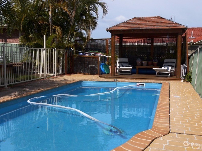 12 Burke Close, Forster NSW 2428