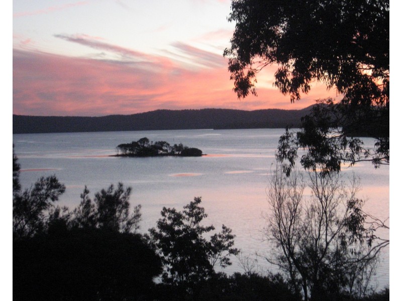 25 Green Point Drive, Green Point NSW 2428