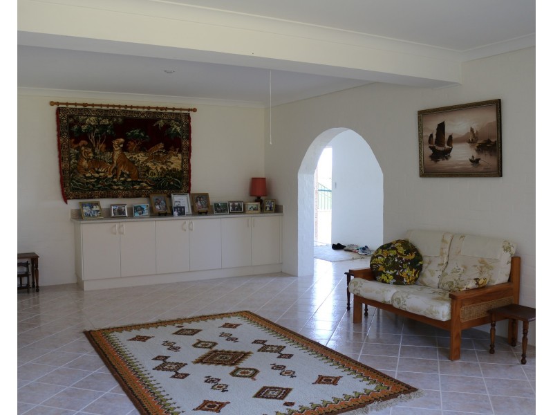 25 Green Point Drive, Green Point NSW 2428