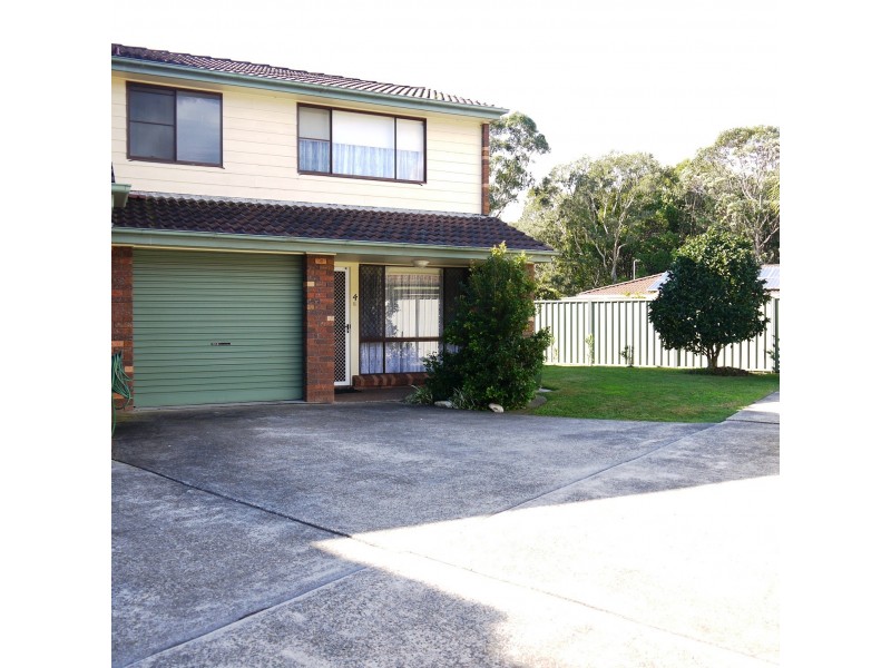 4/96 Macintosh Street, Forster NSW 2428