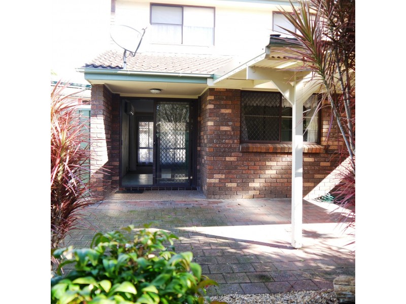 4/96 Macintosh Street, Forster NSW 2428