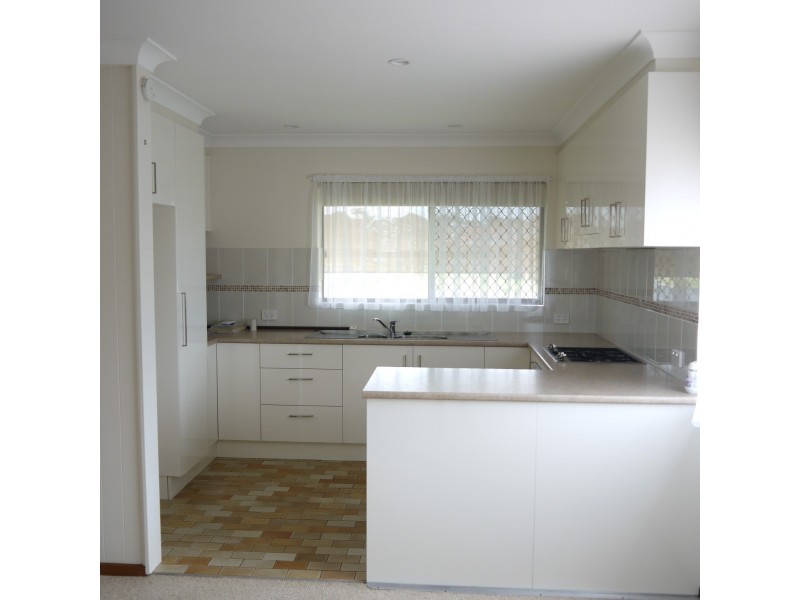 10/2 Rest Point Parade, Tuncurry NSW 2428