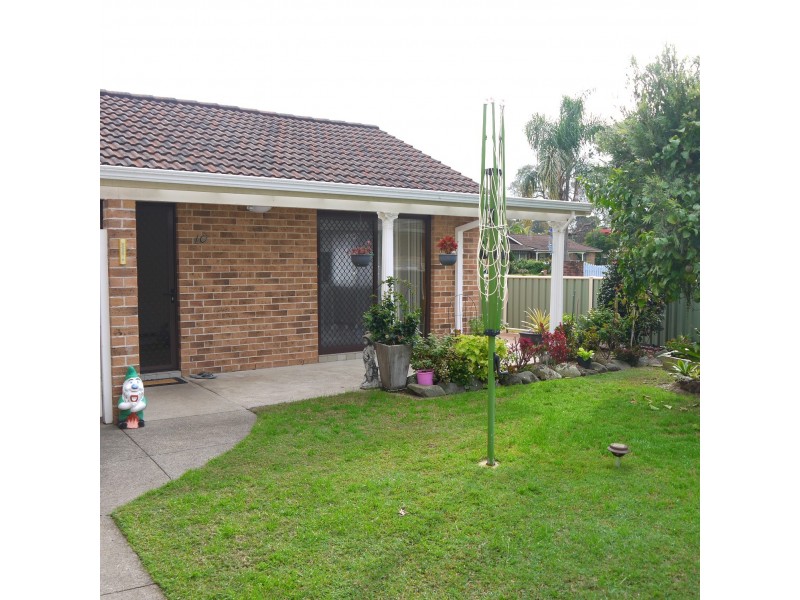 10/2 Rest Point Parade, Tuncurry NSW 2428