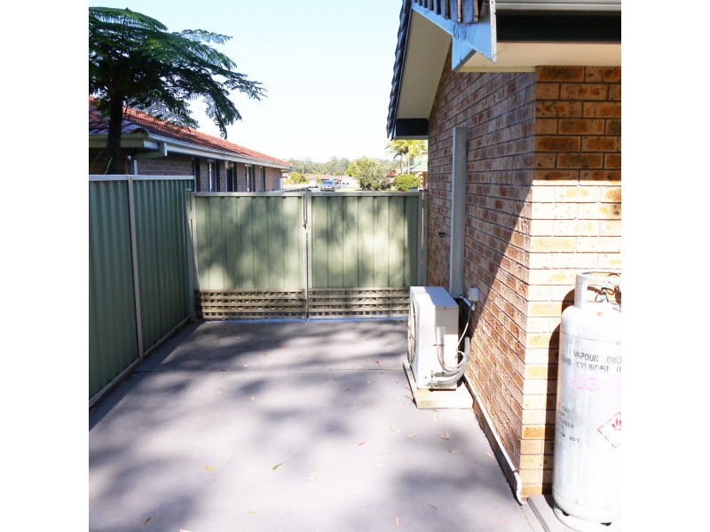 2/15 Constable Place, Tuncurry NSW 2428