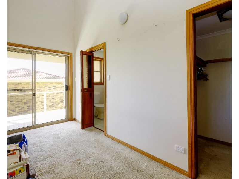 48 High Street, Black Head NSW 2430