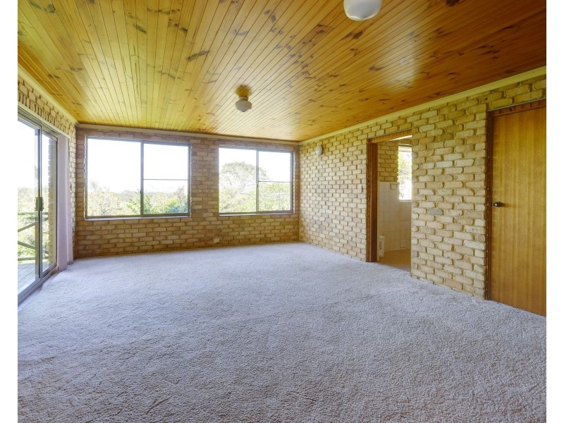 48 High Street, Black Head NSW 2430