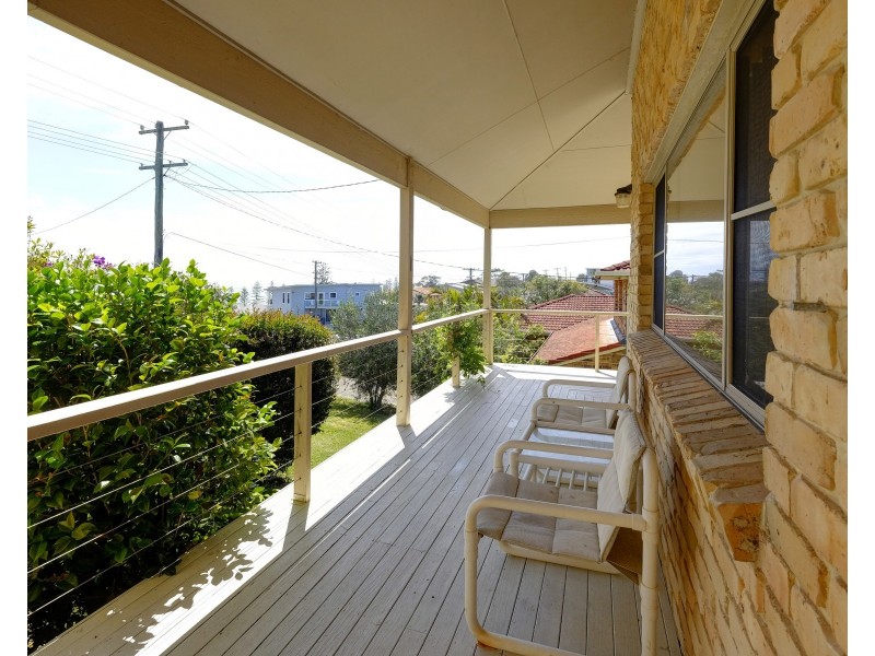 48 High Street, Black Head NSW 2430