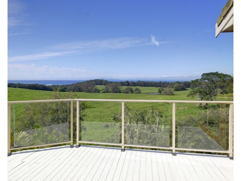 48 High Street, Black Head NSW 2430