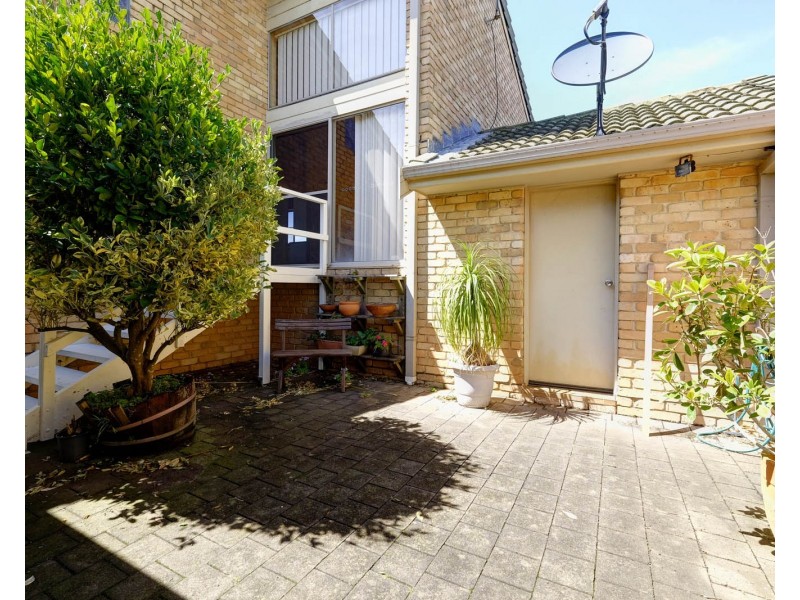 48 High Street, Black Head NSW 2430