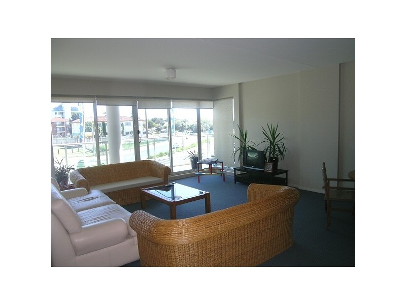 102/2 Wharf Street, Forster NSW 2428