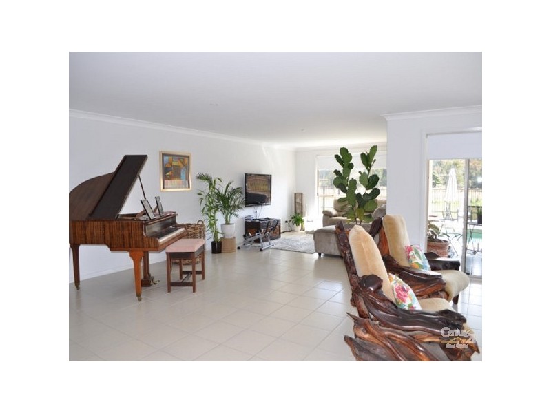 43 Wamara Crescent, Forster NSW 2428