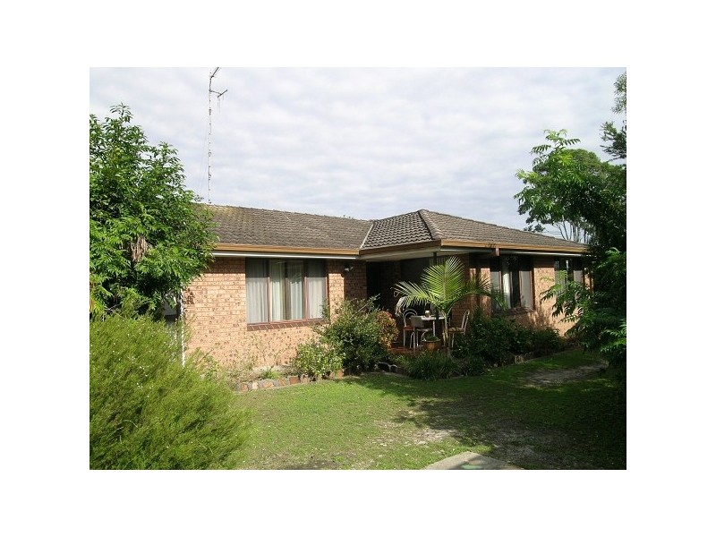 103 Macintosh Street, Forster NSW 2428