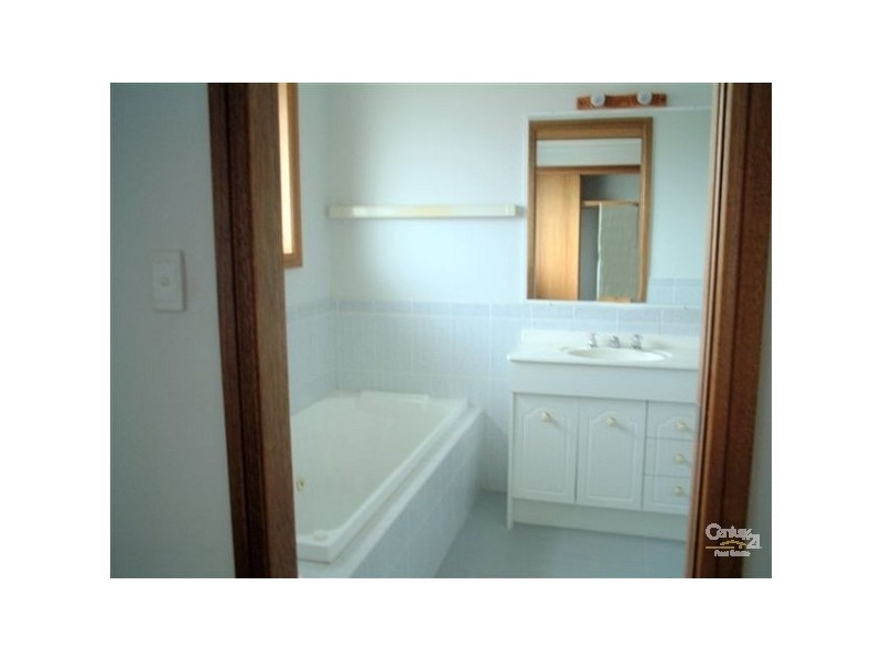 9 Sentry Crescent, Forster NSW 2428