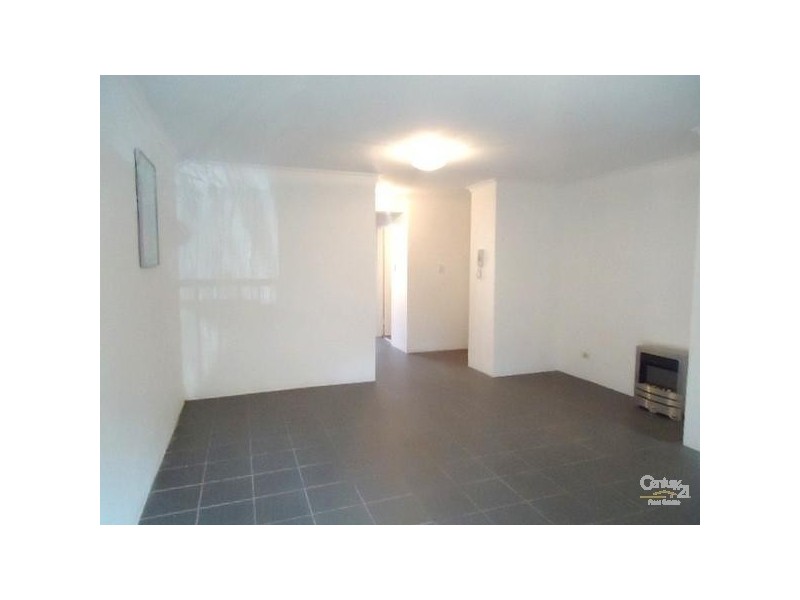 28/4 Goodlet Street, Surry Hills NSW 2010