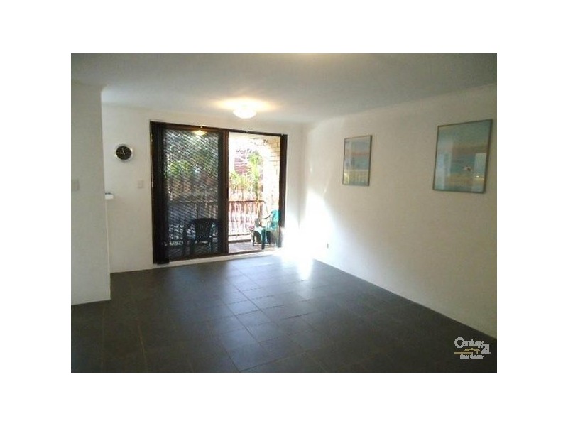 28/4 Goodlet Street, Surry Hills NSW 2010