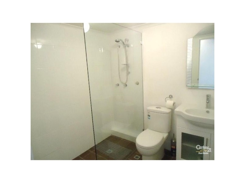 28/4 Goodlet Street, Surry Hills NSW 2010