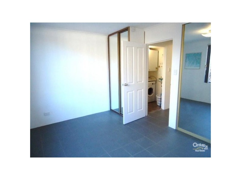 28/4 Goodlet Street, Surry Hills NSW 2010