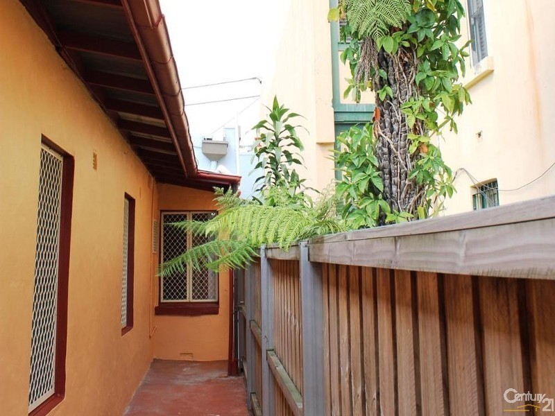 12 Telopea Street, Redfern NSW 2016