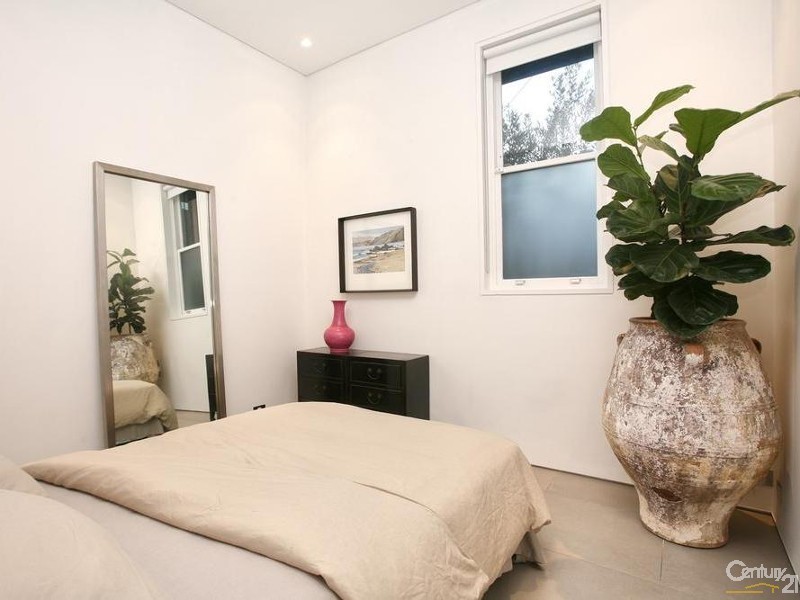 71 Boronia Street, Redfern NSW 2016