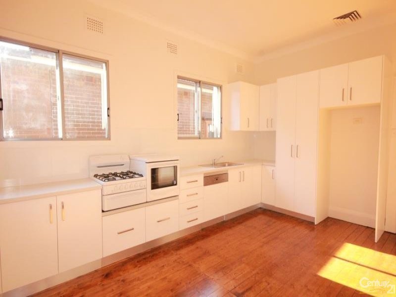 10 Harrington Street, Enmore NSW 2042