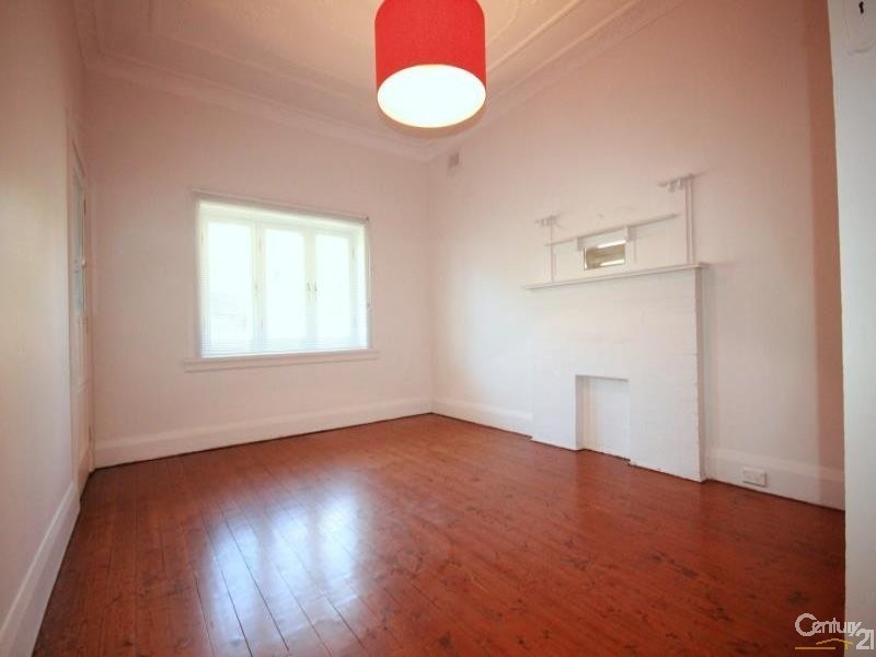 10 Harrington Street, Enmore NSW 2042