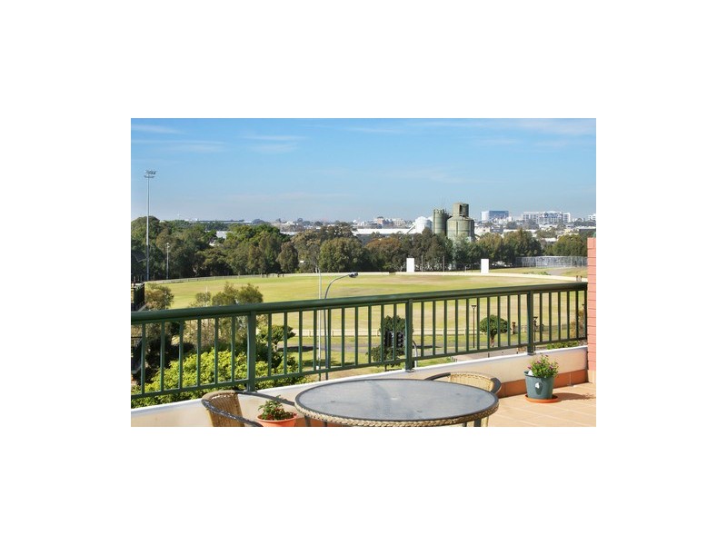 2505 177 Mitchell Road, Erskineville NSW 2043
