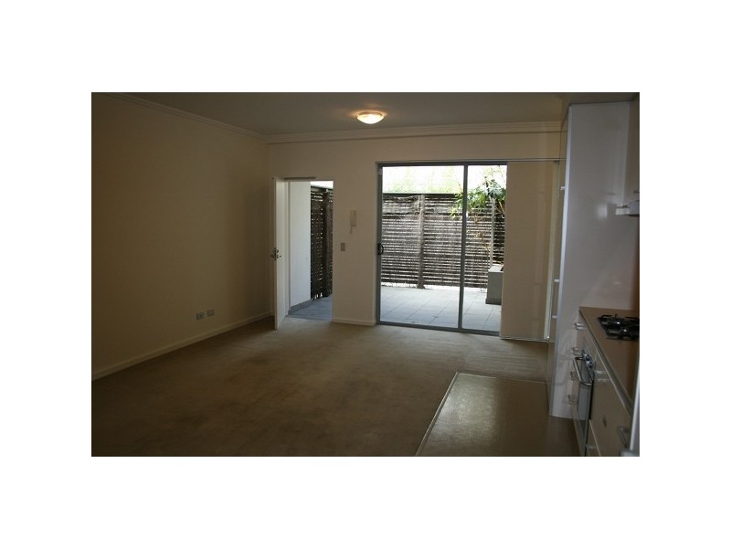 8/249-251 Chalmers Street, Redfern NSW 2016