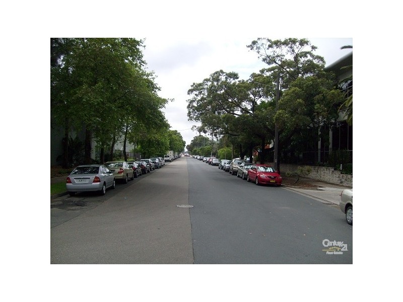697 GARDNERS RD, Mascot NSW 2020