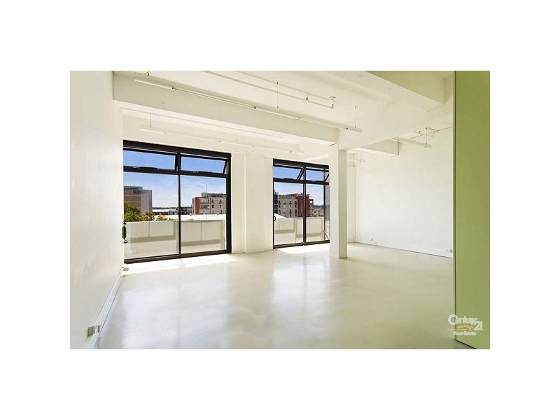 77 DUNNING AVE, Rosebery NSW 2018